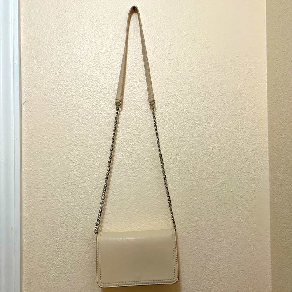 👻 2/$20 item! Forever 21‎ Cream Purse